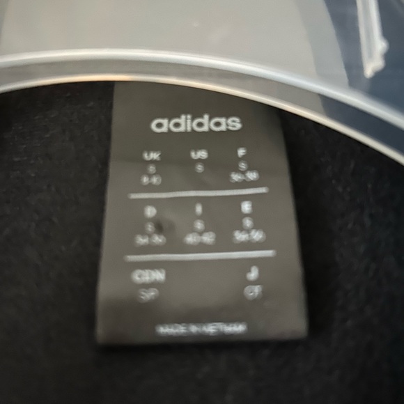 Adidas women’s track jacket - Picture 2 of 3